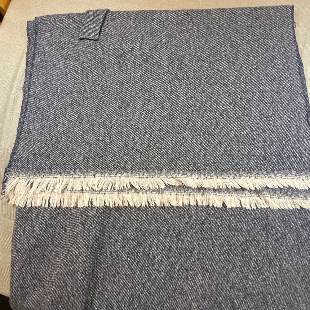 Top It Off Blue Marled Knit Open Front Cape Wrap Fringe Pocket One Size 2248